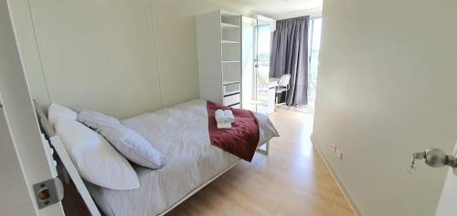 City East House | Dana-Cozy Private Room in Shared Central Apt-Rm 1