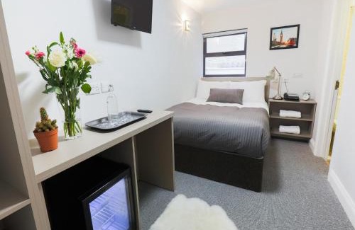 Loxford Apartment | Dancenter River Roding Ilford Inn London