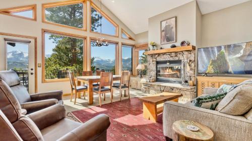 Windcliff Estates House | Dances With Wolves Condominium 3 Bedroom condo