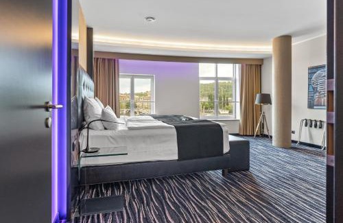 Nove Mesto Hotel | Dancing House - Tančící dům hotel