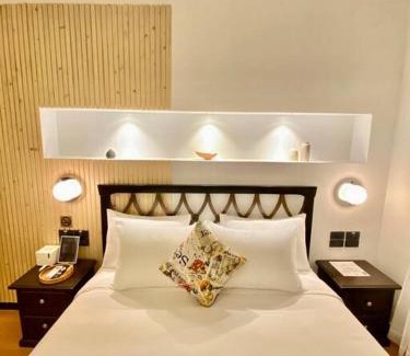 Dong Khoi Apartment | Daniel's Studio in Saigon Center with Hot tub and View