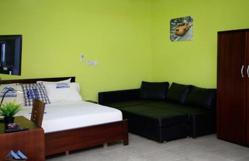 Madina House | DanRitzcer Suites