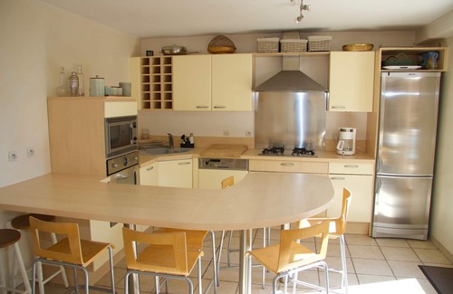 Pontcharra-sur-Turdine House | Dans une Villa, Guest House Indépendante de Plain Pieds , Jardin, Terrasse Avec