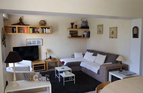 Pontcharra-sur-Turdine House | Dans une Villa, Guest House Indépendante de Plain Pieds , Jardin, Terrasse Avec