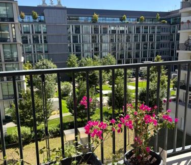 Ferencvaros Apartment | Danube 3 Beds with Big Balcony parking 10euro a day