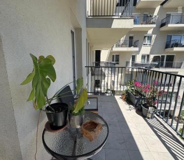 Ferencvaros Apartment | Danube 3 Beds with Big Balcony parking 10euro a day