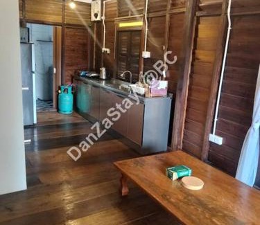 Perlis House | DanZaStay2 at BC - nearby Thai Border