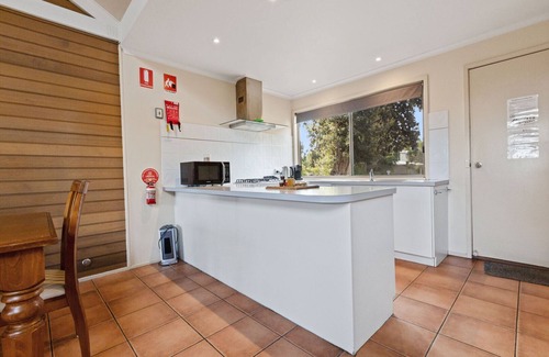 Forge Creek House | Dargo - Waterfront Retreat: Secluded lodges perfect for nature lovers