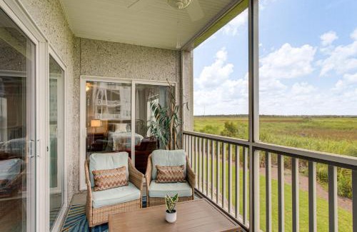 Darien Apartment | Darien Condo with Boat Dock Access Walk to Downtown