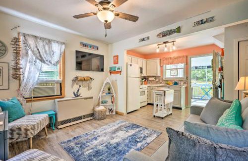 North East House | Darling Cottage about 1 Mi to Lake Erie Beach!
