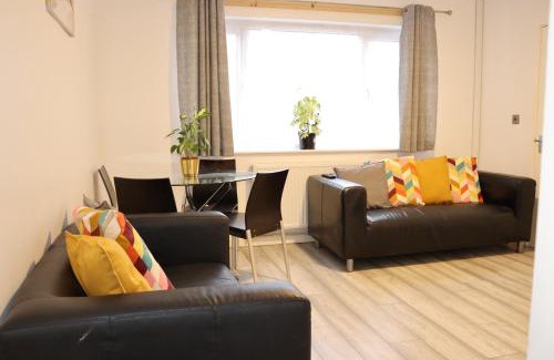 Dartford House | Dartford Kent House - Hosted by Castile Accommodations Ltd