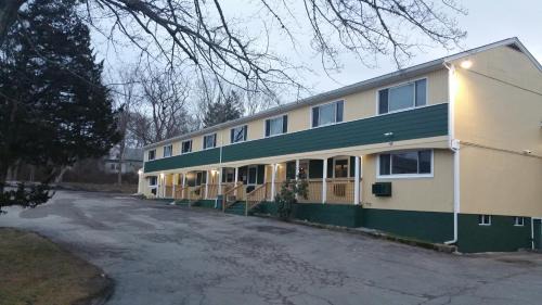 North Dartmouth Hotel | Dartmouth Motor Inn