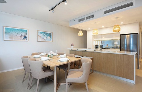 Darwin City Centre Apartment | Darwin Waterfront Penthouse