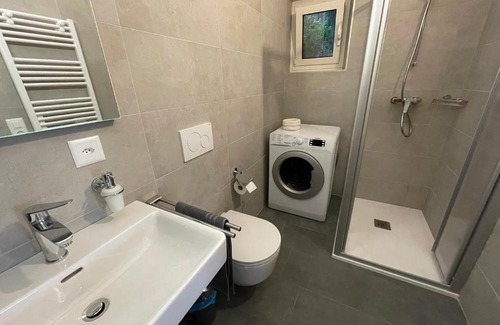 Gordola Apartment | DaSaNa Appartamento