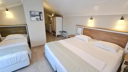 Datca City Center Bed & Breakfast | Datca Beyaz Ev Hotel