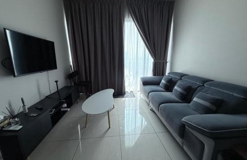 Taman Keramat House | Datum Jelatek MHQ NAF Perfect, Relaxing, Sky Ring Bridge