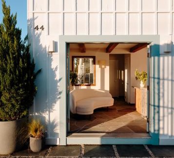 Montauk Hotel | Daunts Albatross Motel