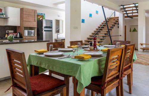 Shrirangapattana Villa | Davey's Townhouse by VEO - Part of StayVista