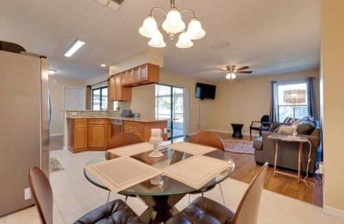Deltona Lakes House | Day Trip to Disney: Deltona Escape w/Patio