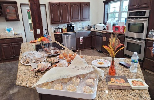 Lingle House | Daydreamers Guest Ranch Suite