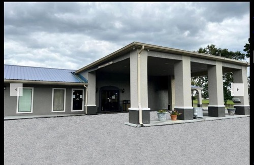 De Funiak Springs Hotel | Days Inn by Wyndham DeFuniak Springs