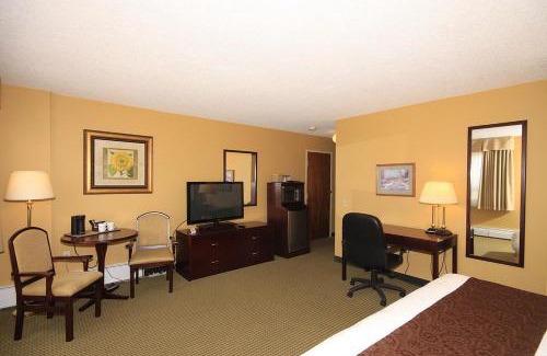 Airdrie Hotel | Days Inn by Wyndham Airdrie