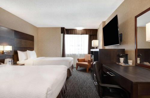Southwest Calgary Hotel | Days Inn by Wyndham Calgary South