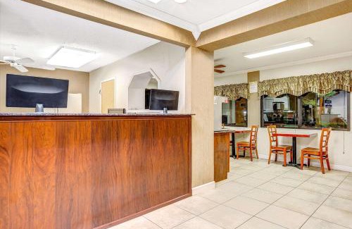 Chesapeake Hotel | Days Inn by Wyndham Chesapeake