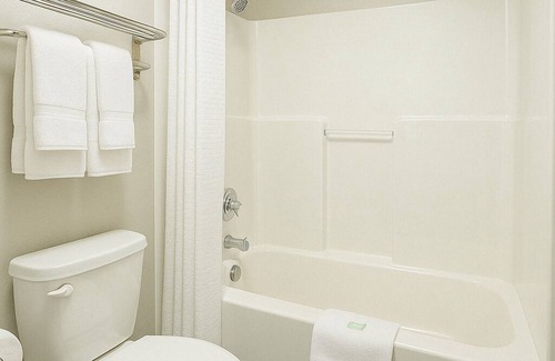 Fergus Falls Hotel | Days Inn by Wyndham Fergus Falls