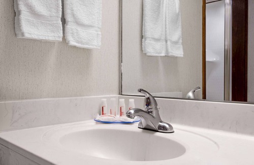 Liberal Hotel | Days Inn by Wyndham Liberal KS
