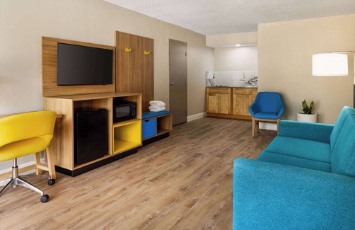 McComb Hotel | Days Inn by Wyndham McComb MS