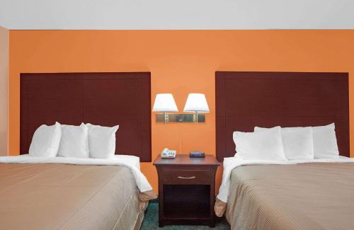 Moulton Hotel | Days Inn by Wyndham Moulton