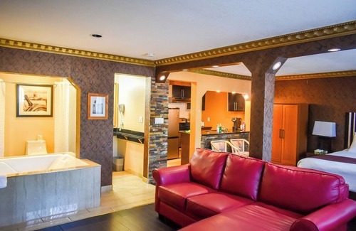 Sylvan Lake Hotel | Days Inn by Wyndham Sylvan Lake