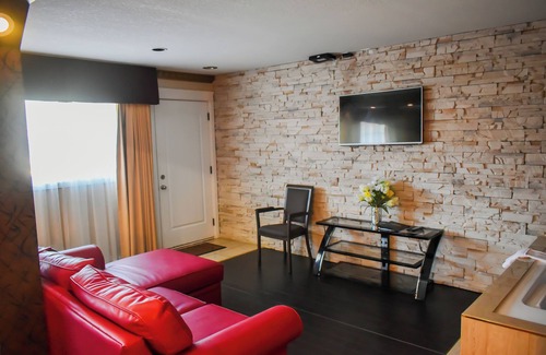 Sylvan Lake Hotel | Days Inn by Wyndham Sylvan Lake