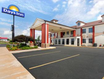 Shawnee Hotel | Days Inn by Wyndham Shawnee