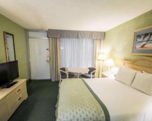 Stuart Hotel | Days Inn by Wyndham Stuart