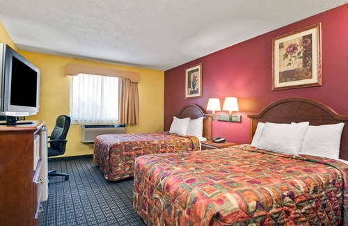 Torrington Hotel | Days Inn by Wyndham Torrington