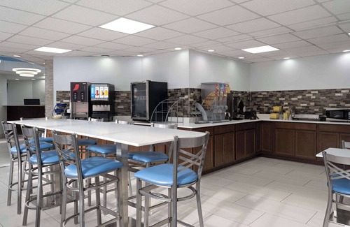 Weldon Hotel | Days Inn by Wyndham Weldon/Roanoke Rapids