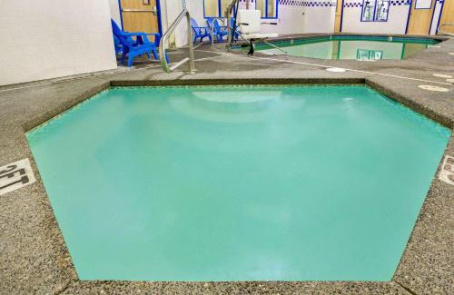 Gresham Hotel | Days Inn & Suites by Wyndham Gresham