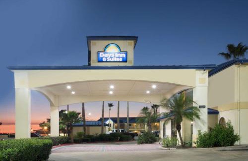 Winnie Hotel | Days Inn & Suites by Wyndham Winnie