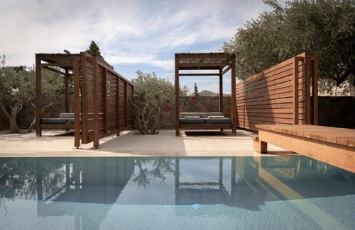 Agia Galini Villa | Dazzling Agios Vasilios Suite | Rill Suite | 2 Bedrooms | Private Furnished.