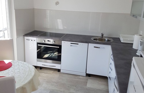 Gruz Apartment | DB2- Sunny apartment for two!