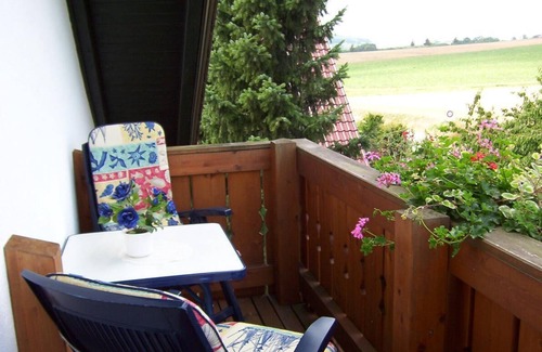Staffelstein Apartment | 50sqm apartment with separate kitchen, living room ventilation and balcony