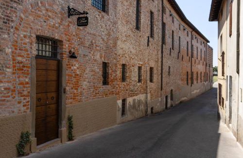 Soncino House | Dé Corner Rooms and Suites