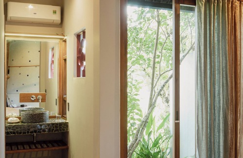 Hue Hotel | De Hué Space