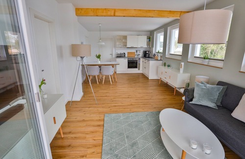 Koenigs Wusterhausen Apartment | Apartment 'Groß 55qm' with Lake View, Private Terrace and Wi-Fi