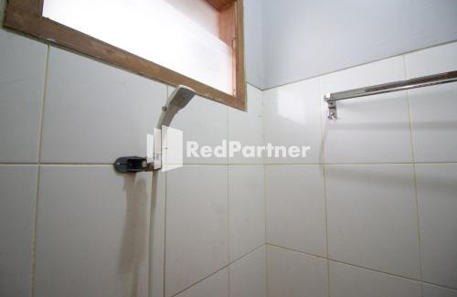 Laweyan Hotel | De Kost Solo Mitra RedDoorz