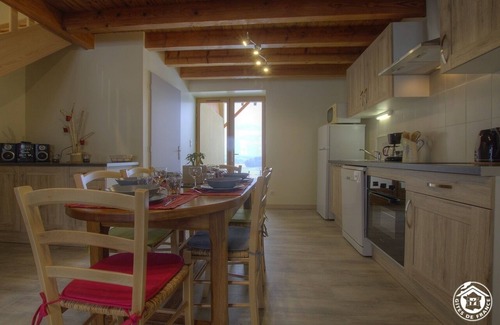 Beaupont House | de la Vieillere - Beaupont