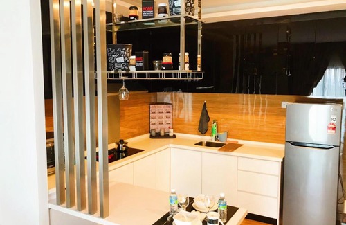 Seri Kembangan Apartment | De Leasure Homestay#Wifi#Netflix#Free Parking