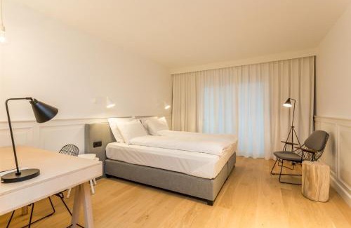 Maaseik Hotel | De Sjeiven Dorpel